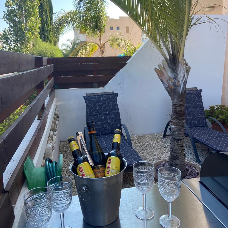 1 Bedroom Garden Flat, Sleeps 4 Πάφος Εξωτερικό φωτογραφία